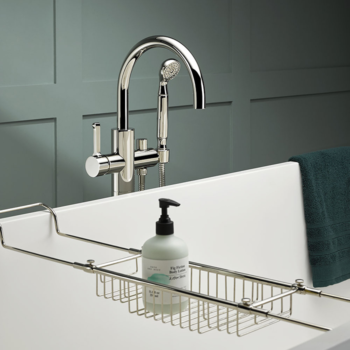 THG Hamptons Смеситель для ванны, напольный, с ручным душем и шлангом 150см., цвет: хром