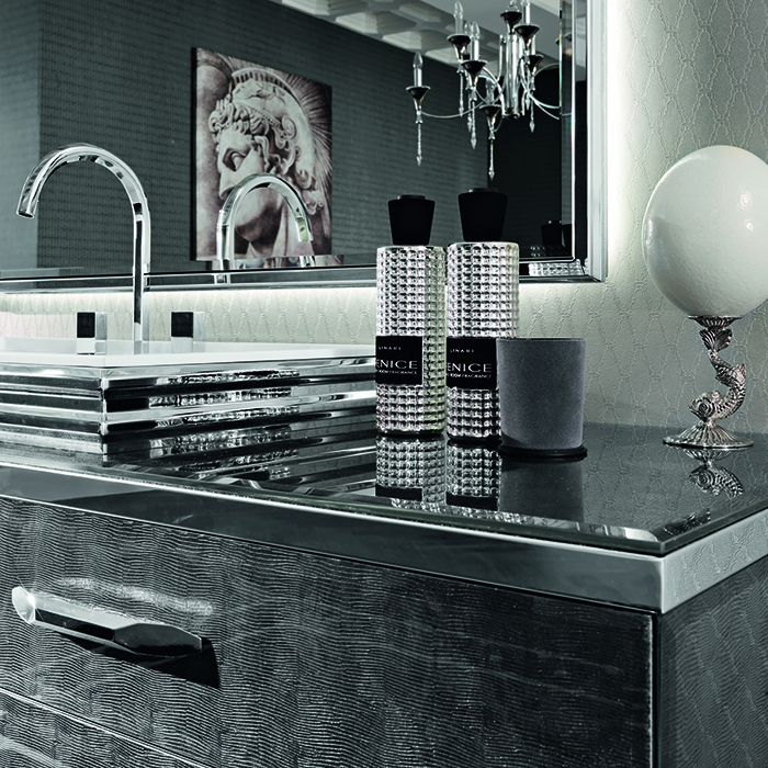 VITAGE milldue edition HILTON Комплект мебели с тумбой под раковину, раковиной ZURIGO81, зеркалом ZURIGO, 180 см, напольный, цвет: Alligator silver/сталь