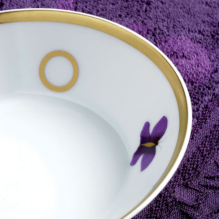 THG CAPUCINE MAUVE DECOR OR Поднос керамический 220х198 мм., настольный, large size, декор золото/лиловый, цвет: белый