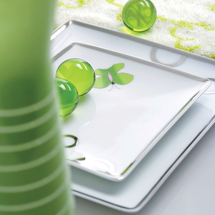 THG CAPUCINE VERT DECOR PLATINE Поднос керамический 122х110 мм., настольный, small size, декор платина/зеленый, цвет: белый