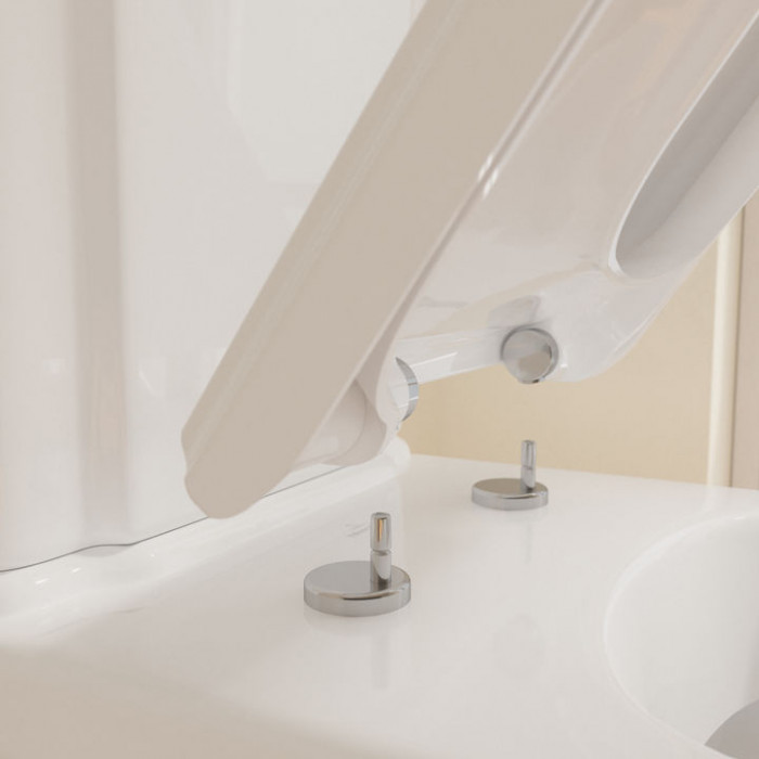 Villeroy&Boch Hommage Унитаз-моноблок 37х72.5х39см., крепеж в комплекте, CeramicPlus, цвет: белый