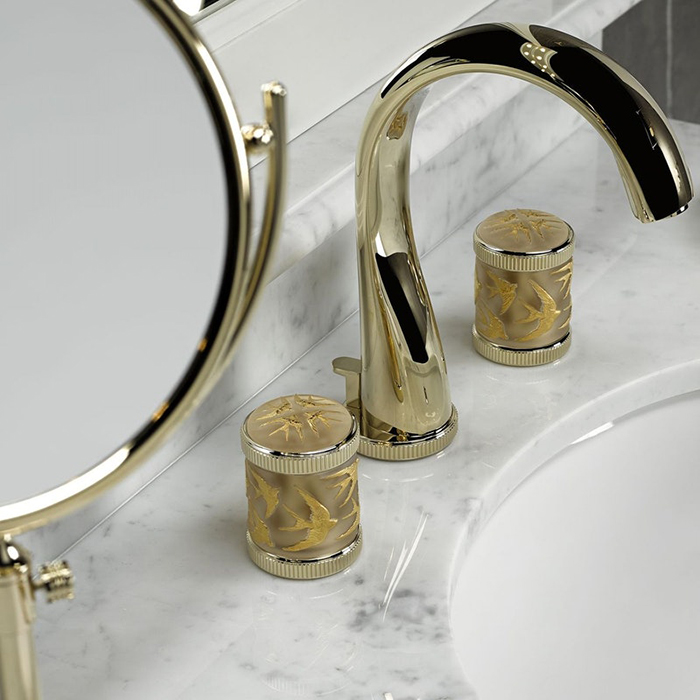 THG Hirondelles Gold Stamped Смеситель для раковины, 3 отв., цвет: Soft gold