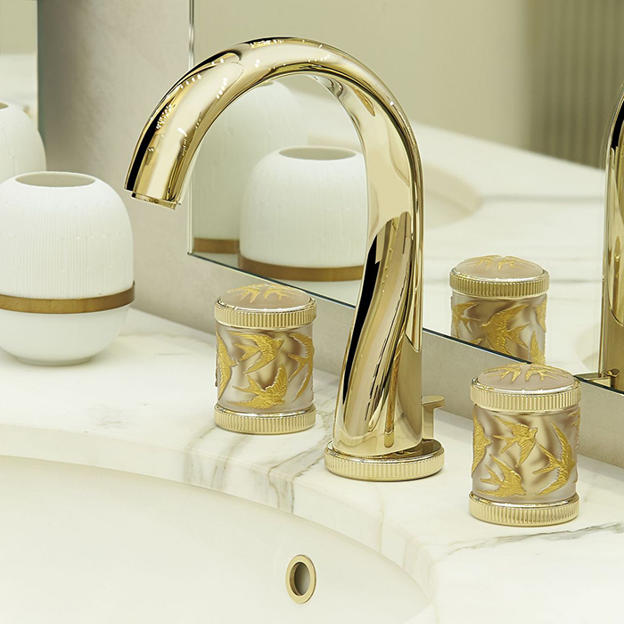 THG Hirondelles Gold Stamped Смеситель для раковины, 3 отв., цвет: Soft gold