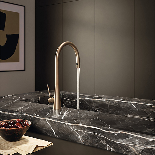 Newform Ycon Смеситель для кухни, 1 отв., с выдвижным изливом, цвет: PVD Brushed c. Bronze